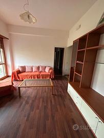 Luminoso trilocale in zona centro