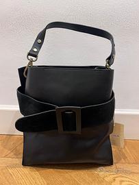 Borsa nera vera pelle Made in Italy con tracolla