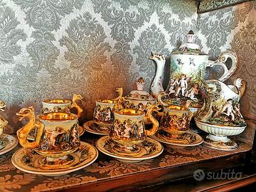 SET TAZZE PORCELLANA CAPODIMONTE 