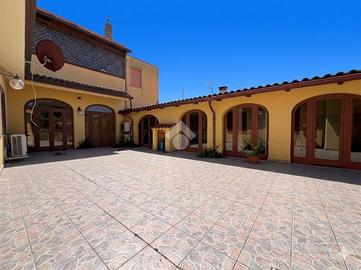 CASA SEMINDIPENDENTE A SANTA GIUSTA