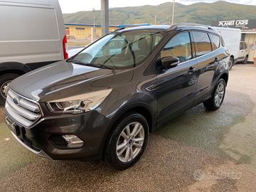Ford Kuga 2.0 TDCI 120 CV S&S 2WD Powershift Busin