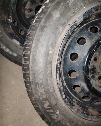 Set gomme invernali al 20% 175/65R14 con cerchi