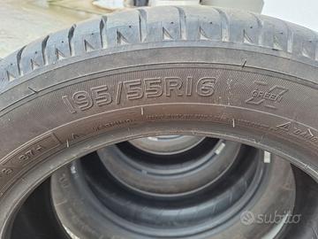 4 pneumatici MICHELIN 195/55 R16