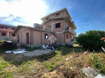 VILLA SINGOLA A GUIDONIA MONTECELIO