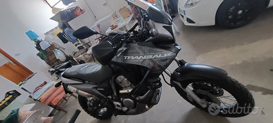 Honda transalp 700