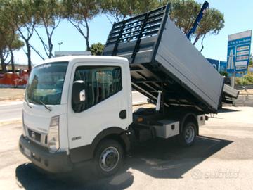 Nissan Cabstar NT 400 35-12 E5 RIBALTABILE TRILATE