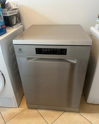 Lavastoviglie libera installazione Electrolux