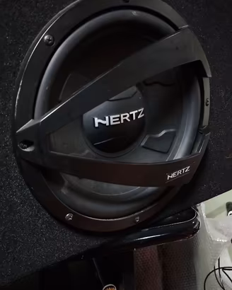 SUB WOOFER + AMPLIFICATORE  -Hertz-