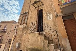 Palazzina da ristrutturare