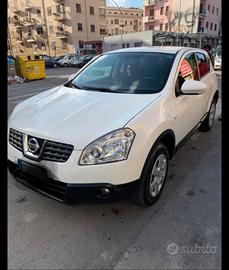 auto Nissan Qashqai 2009