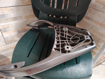 Beverly 350 - Ricambi originali in ottime condizio