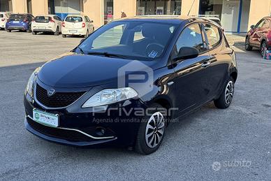 LANCIA Ypsilon 1.2 69 CV 5 porte Silver