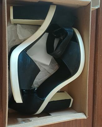 Tacco nero