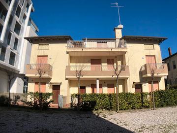 Bilocale/p.marconi/p.auto/giardino/5 pax