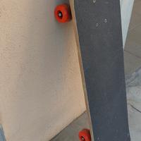 Skateboard 