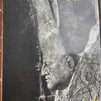 Il libro "Papa Giovanni" dell'artista Emilio Greco