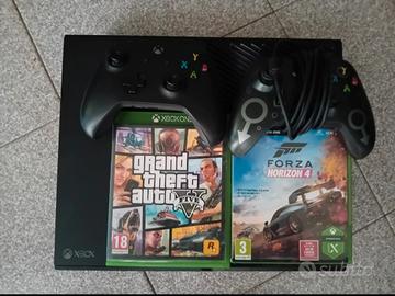 Xbox one+2 giochi+2 controller