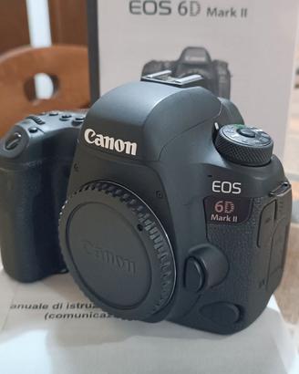 Canon EOS 6D mark 2 II + Battery Grip + Accessori