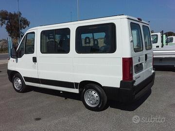 FIAT Ducato 2.3 jtd CON 9 POSTI PULMINO