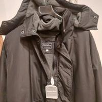 Giacche a vento e da sci nuove a prezzi mai visti.