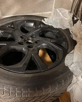 Cerchioni e pneumatici invernali per Toyota CH-R