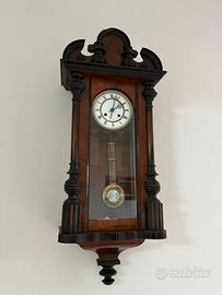 Orologio a pendolo da parete