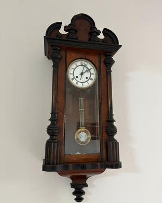 Orologio a pendolo da parete