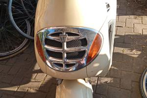 MALAGUTI YESTERDAY 50 e CASCO JET + INTEGRALE