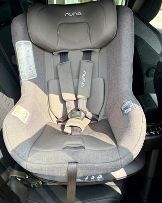 NUNA Todl Next grigio con base Isofix