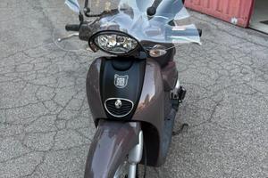 Aprilia Scarabeo 50 - 2016 - 1.200€