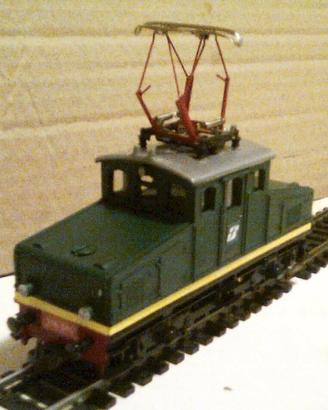 Locomotiva da manovra Lima elaborata FS ex DB.