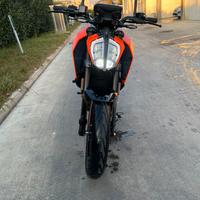 KTM DUKE 125
