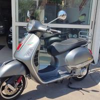 COME NUOVA Piaggio Vespa 300 GTS - S SPORT