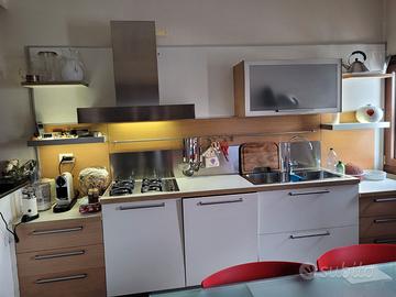 Cucina completa con elettrodomestici SMEG