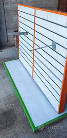 arredamento per negozio 