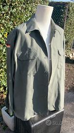 Camicia verde militare tedesca
