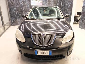 LANCIA Ypsilon 1.2 69 CV Unyca