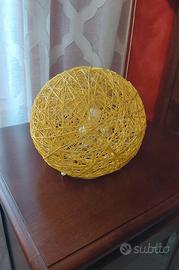 LAMPADA DA SCRIVANIA O COMODINO