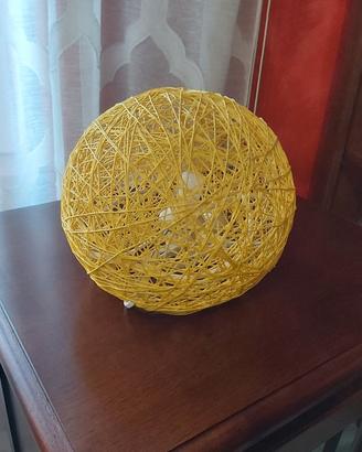 LAMPADA DA SCRIVANIA O COMODINO