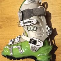 Scarpone scialpinismo di SCARPA modello Gea verde