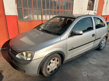 opel corsa neopatentati perfetta