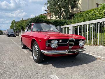 Alfa Romeo Giulia GT Junior 1300 del 1968