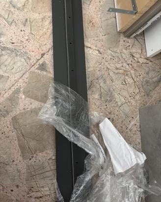 Top e zoccoletto cucina