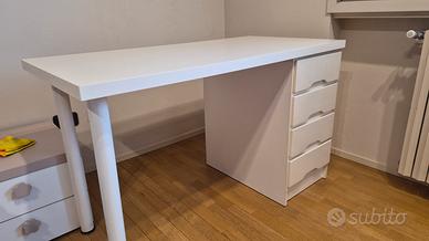 scrivania Ikea