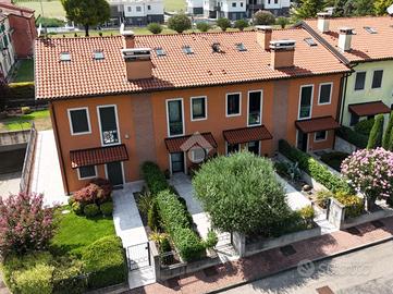 VILLA A SCHIERA A CALDIERO