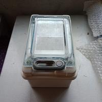 Contenitore elettrico porta frutti e apparecchiatu