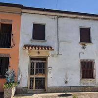 Porzione di casa a Dosolo (MN)