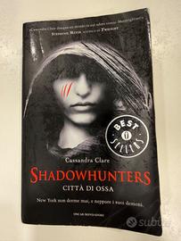 Città di ossa, Shadowhunters di Cassandra CLARE