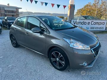PEUGEOT 208 1.4 8V HDi 68CV 5p. Allure