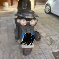 Piaggio Carnaby 200